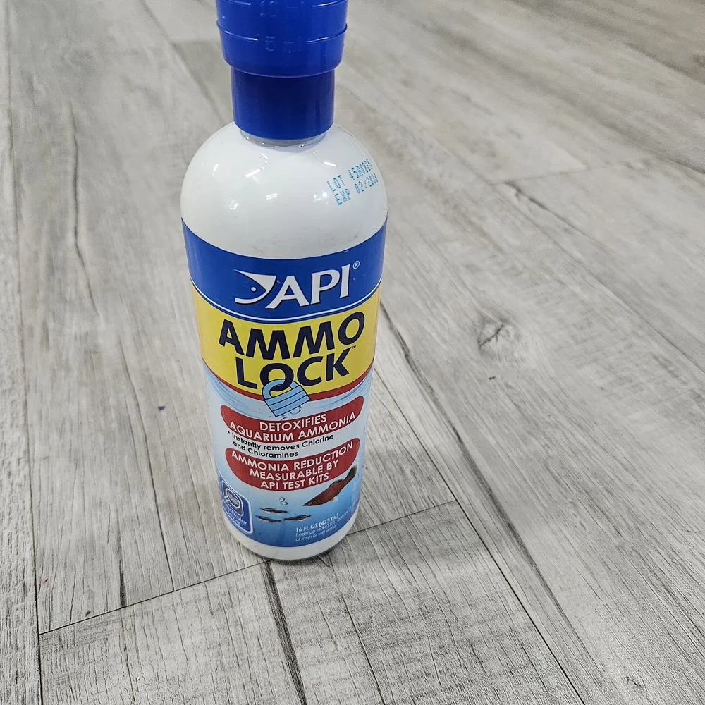 API AMMO-LOCK Freshwater and Saltwater Aquarium Ammonia Detoxifier 16-Ounce A-31